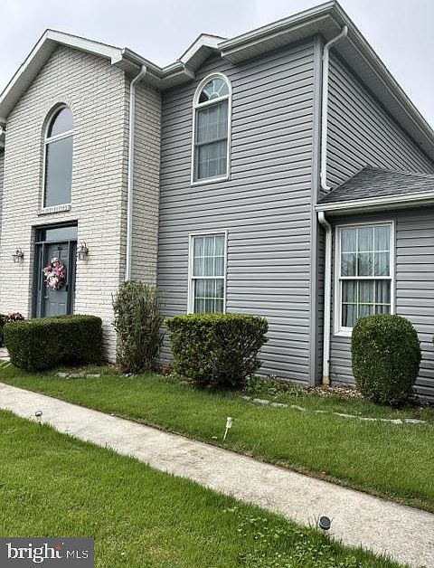 1st image of 10115 Country View Ln