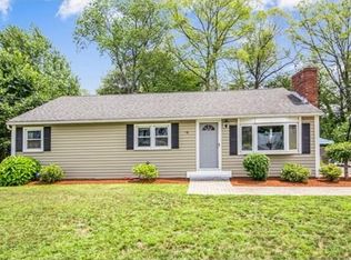 16 Carousel Dr, Millbury, MA 01527
