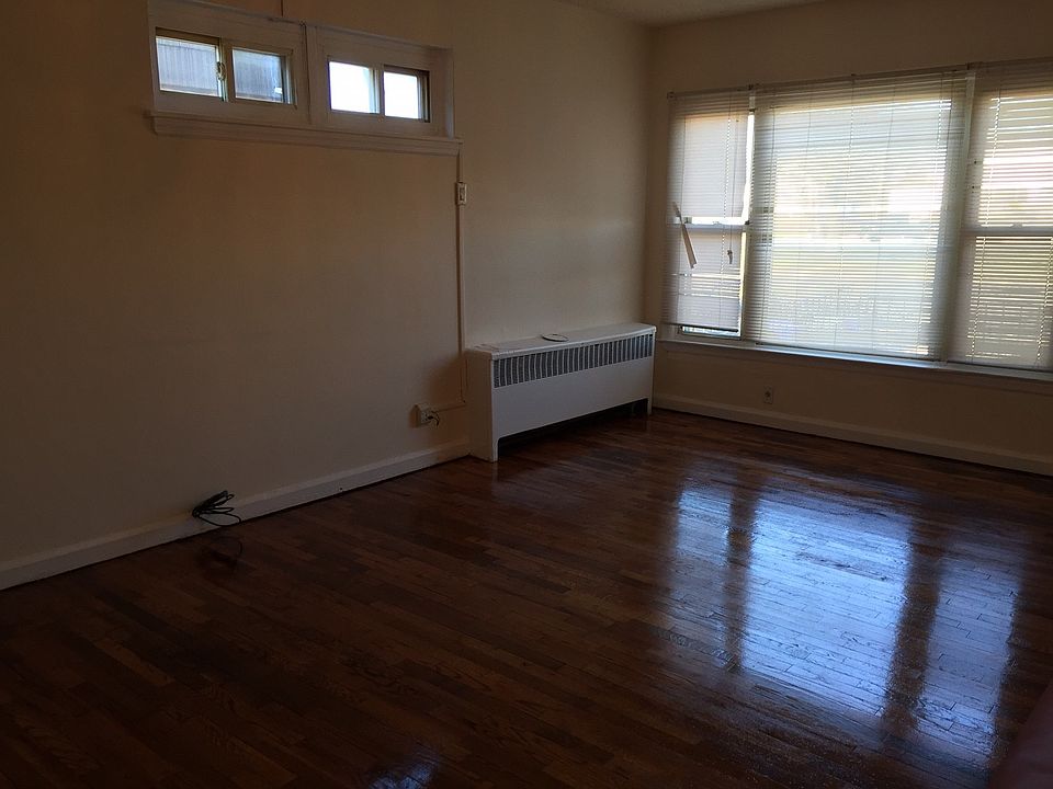 1st image of 530 E Park Ave