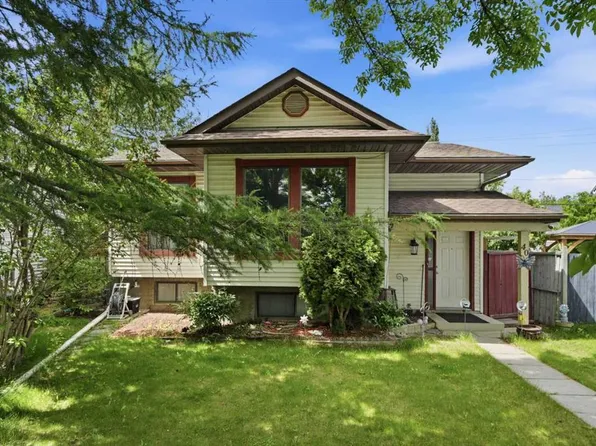 40 McKerrell Clos SE, Calgary, AB T2Z 1M7