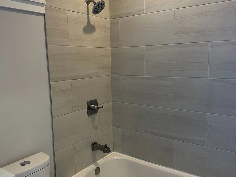 832 Pine St — Photo 14