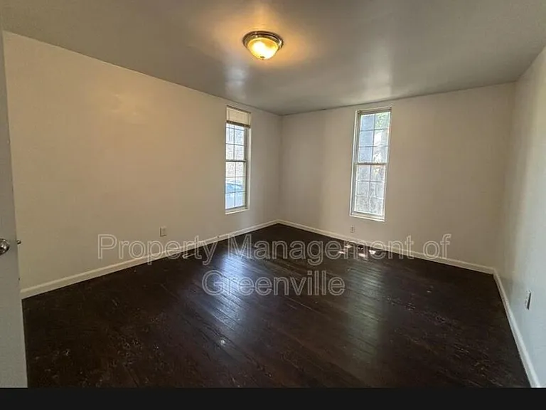 135 D St — Photo 3