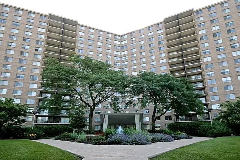 7033 N Kedzie Ave #1410