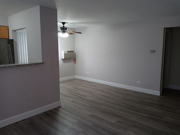3rd image of 407 S Wesley Ave #2