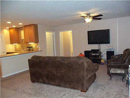 4th image of 9551 Winyard Pl