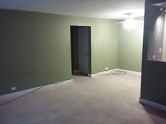 4th image of 427 S Elmwood Ave APT 1