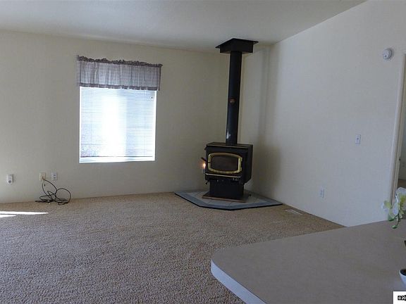 4th image of 3700 Sandstone Dr