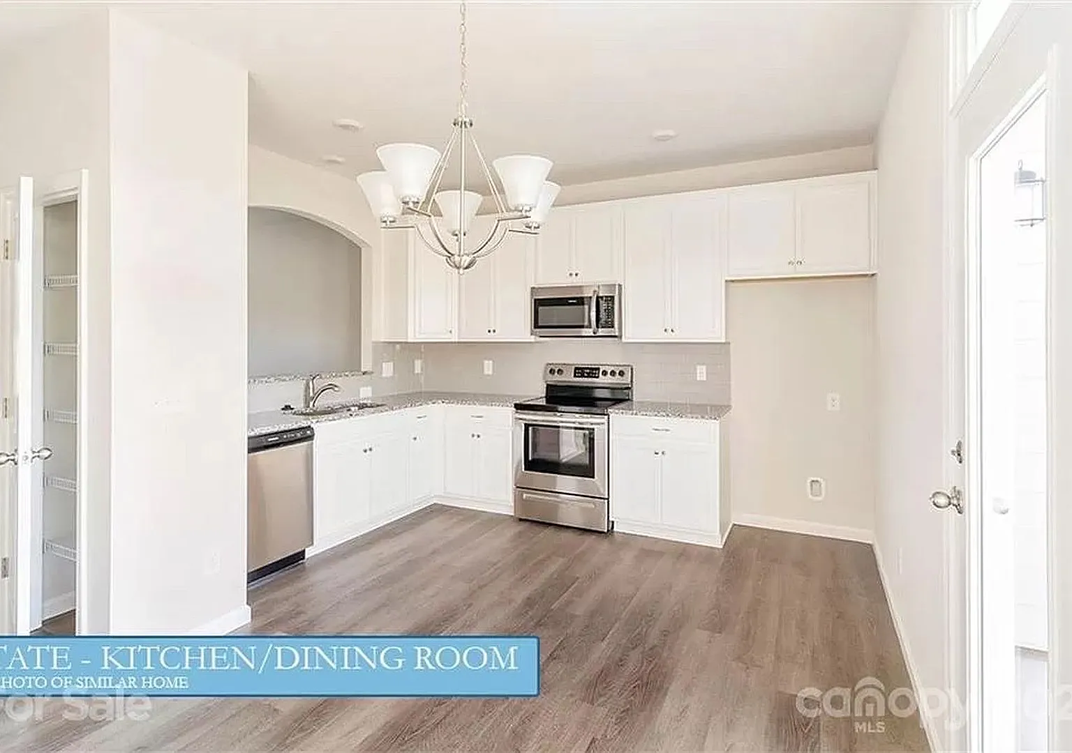 Room for Rent in 3 Bedroom Townhome at 1029 Beatty Woods Ln — Photo 4