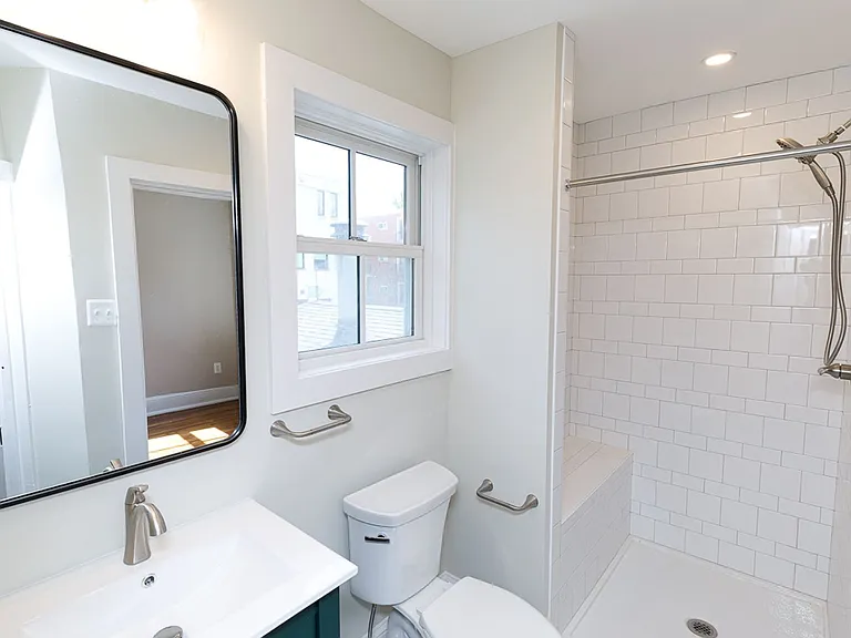 1525 Elliot Pl NW — Photo 32