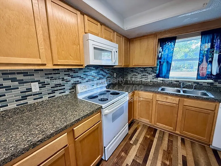 11406 Bedford Oaks Dr — Photo 4