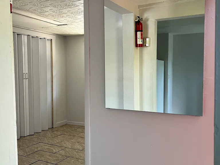 1009 E 23rd Ave #A — Photo 9