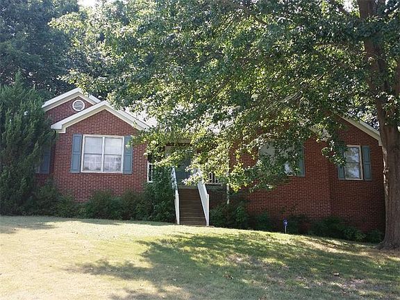 2nd image of 3097 Wrenfield Ct SE