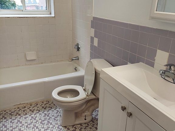 5th image of 332 Copeland St #32