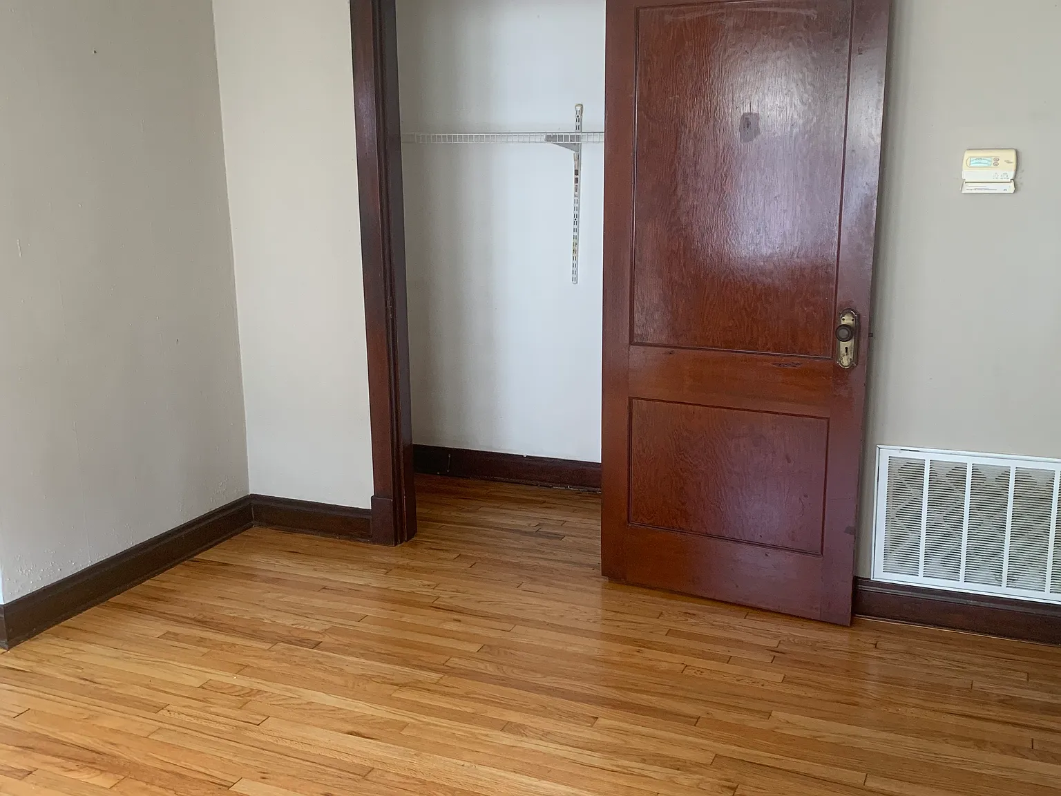 1 bed, 873 sqft, $1,195 — Photo 2