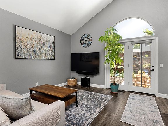 5th image of 7460 Monet Place