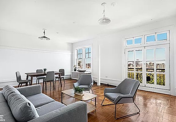 2nd image of 50 Morningside Dr APT 52