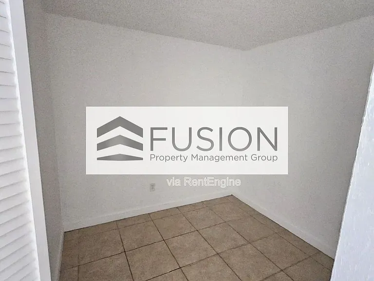 400 NW 65th Ave #123 — Photo 6