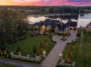 5715 Cusick Lake Dr, Washington, MI 48095