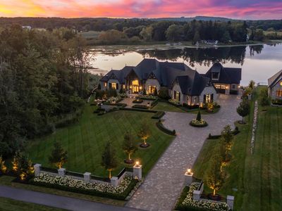 5715 Cusick Lake Dr, Washington, MI, 48095