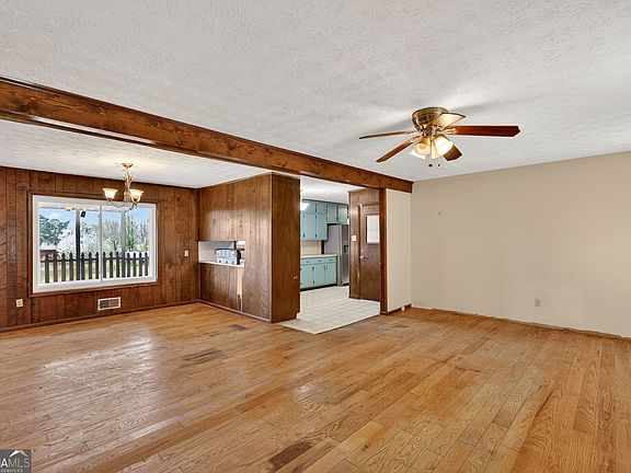 2nd image of 2324 Wilson Rd NW