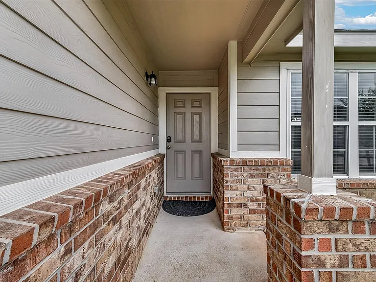 3302 Alberelli Dr — Photo 3