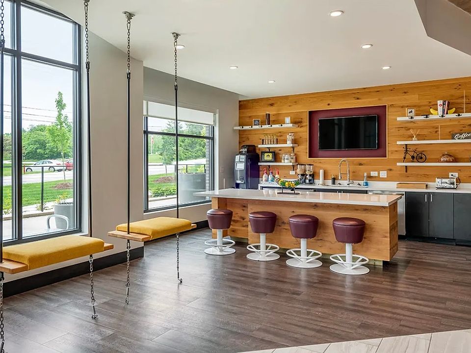 1st image of 2202-1425 N Eagleson Ave #4