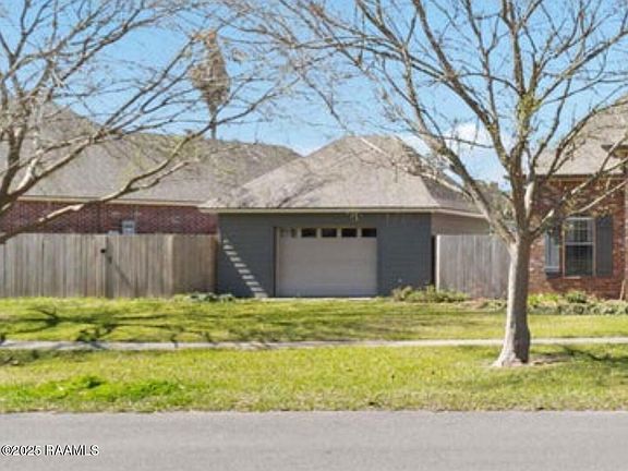 4th image of 207 Field Crest Pkwy