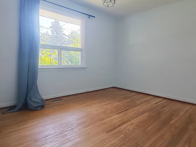 505 Sandmere Pl — Photo 12