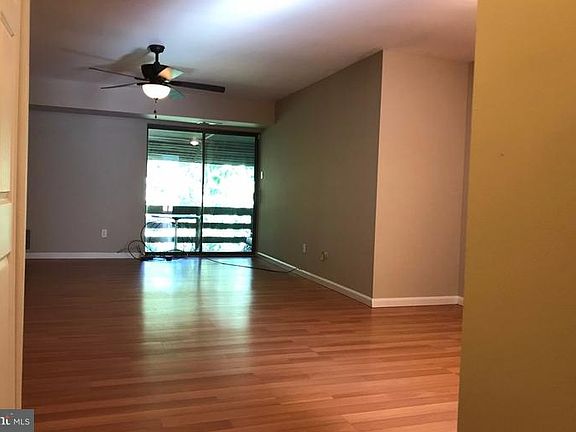 4th image of 255 Shawmont Ave APT G