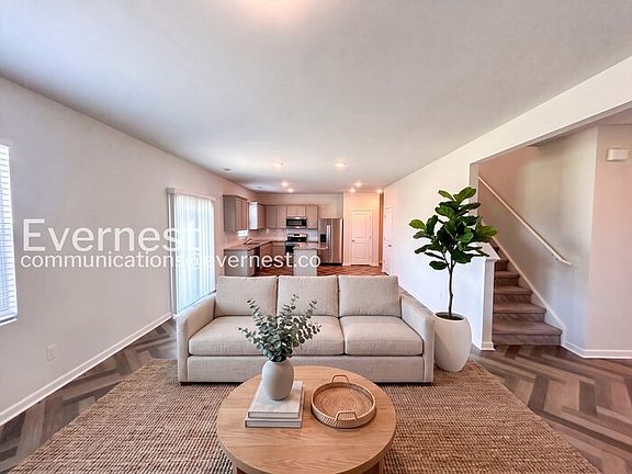 5th image of 513 Samuel Lee Ln
