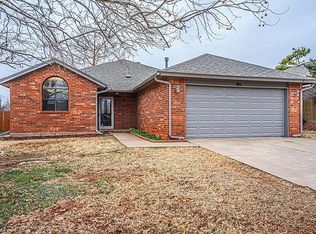 916 NW 171st Pl, Edmond, OK 73012