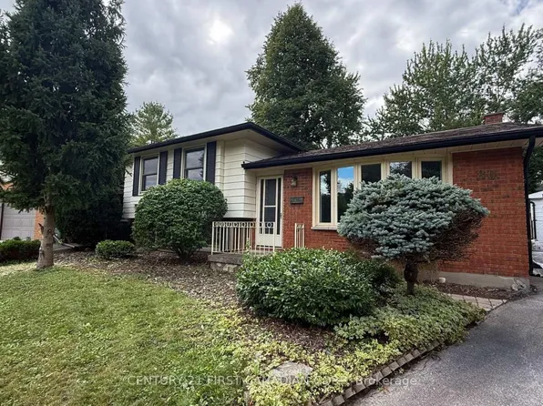 80 Rollscourt Pl, London, ON N6G 1M2