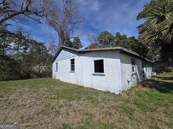 2nd image of 136 Bettie Path Rd