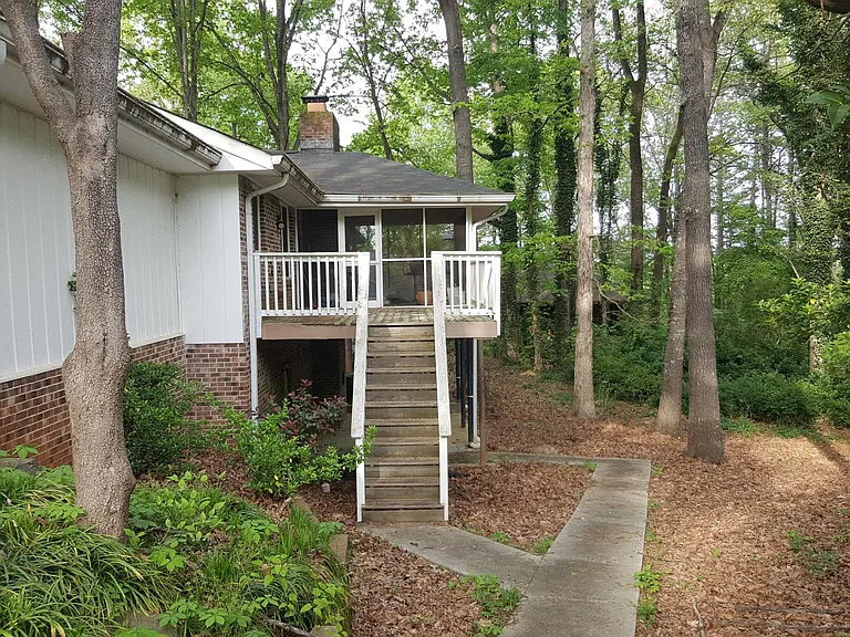 1032 Williamsburg Ct — Photo 20