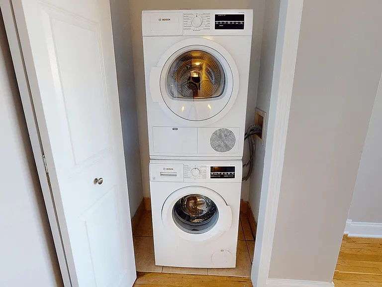 80 N Moore St #8034H — Photo 5
