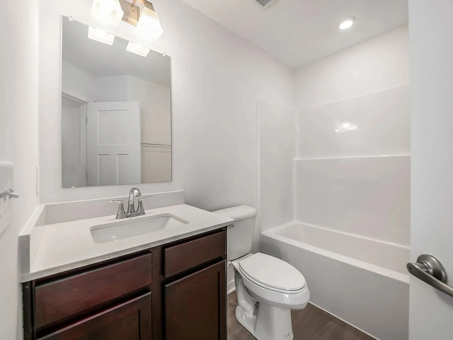 122 Dusky Willow Dr — Photo 4