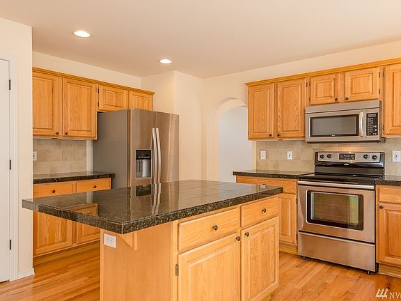 3rd image of 5402 Orca Pl NE