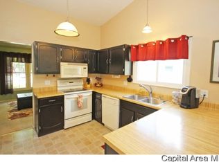 2921 Flowerbrook Ct, Springfield, IL 62702