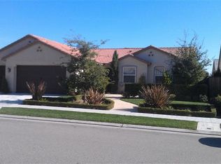 1861 N Sanders Ave, Clovis, CA