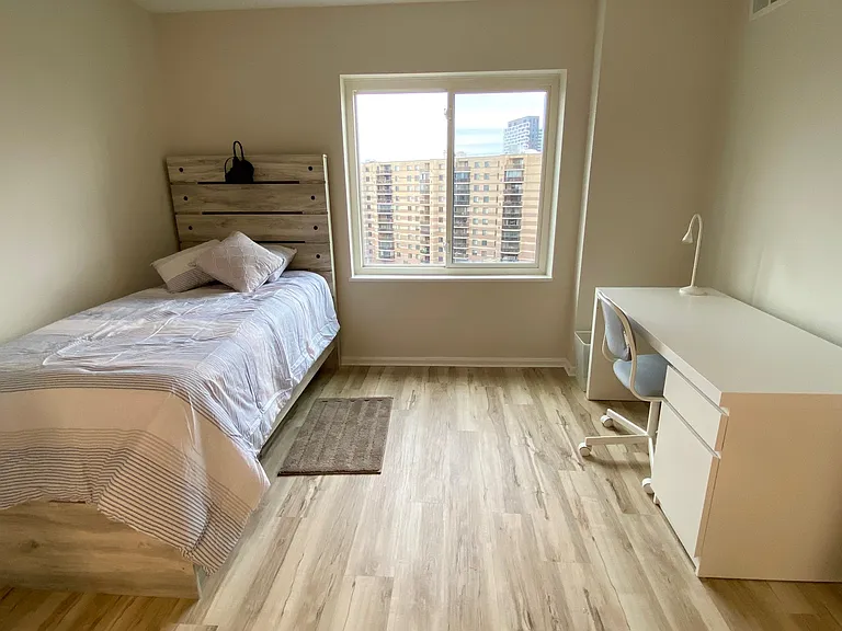 8380 Greensboro Dr #1005 — Photo 19