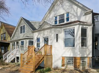 1624 W Edgewater Ave, Chicago, IL 60660