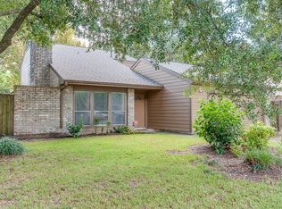 503 Old Course Dr, Friendswood, TX 77546