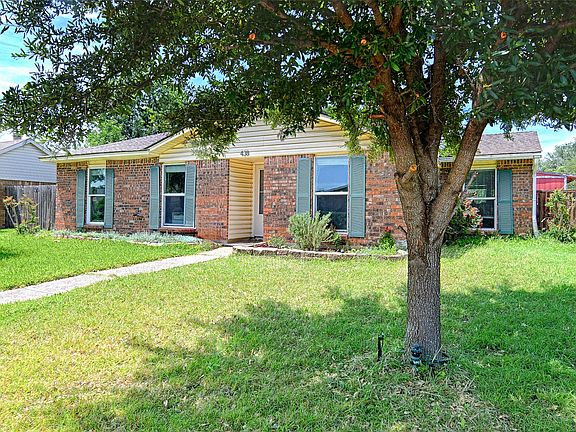3rd image of 438 Woodhurst Dr
