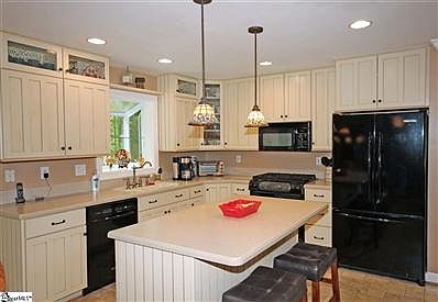 5th image of 705 Farming Creek Dr