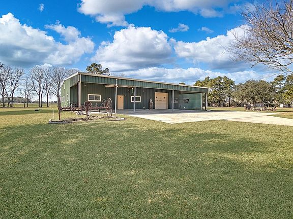 3rd image of 1399 County Road 611