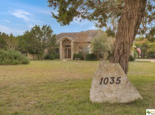 1035 Stirrup Dr, Spring Branch, TX 78070