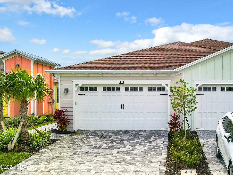 1st image of 918 Coral Reef Way