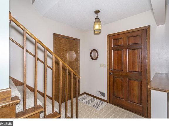 4th image of 2936 Winthrop Dr