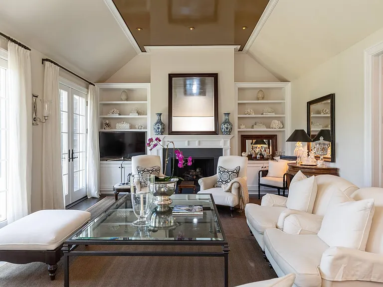 25 Tiffany Way — Photo 9