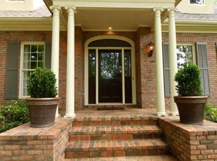 178 Sweetbriar Ln, Columbus, MS 39705